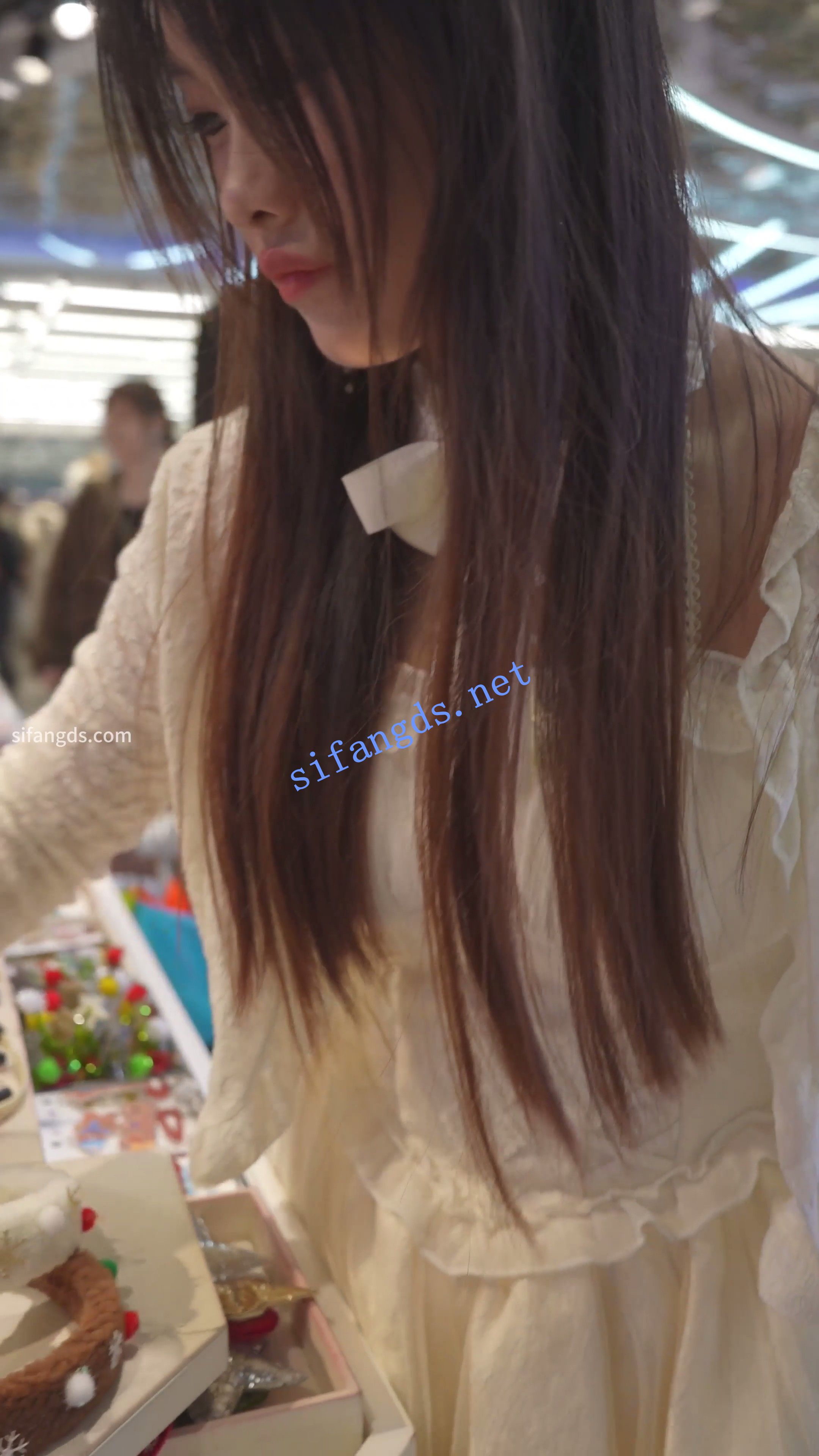 (BC-AA-573)蕾丝公主裙小姐姐弯腰..无痕内贴镜头上楼梯CD-小野猫福利