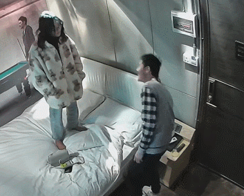 222606yp43zpuc54nuyaxb.gif