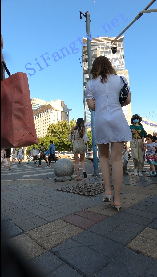 223528h62le101q77669q1.jpg