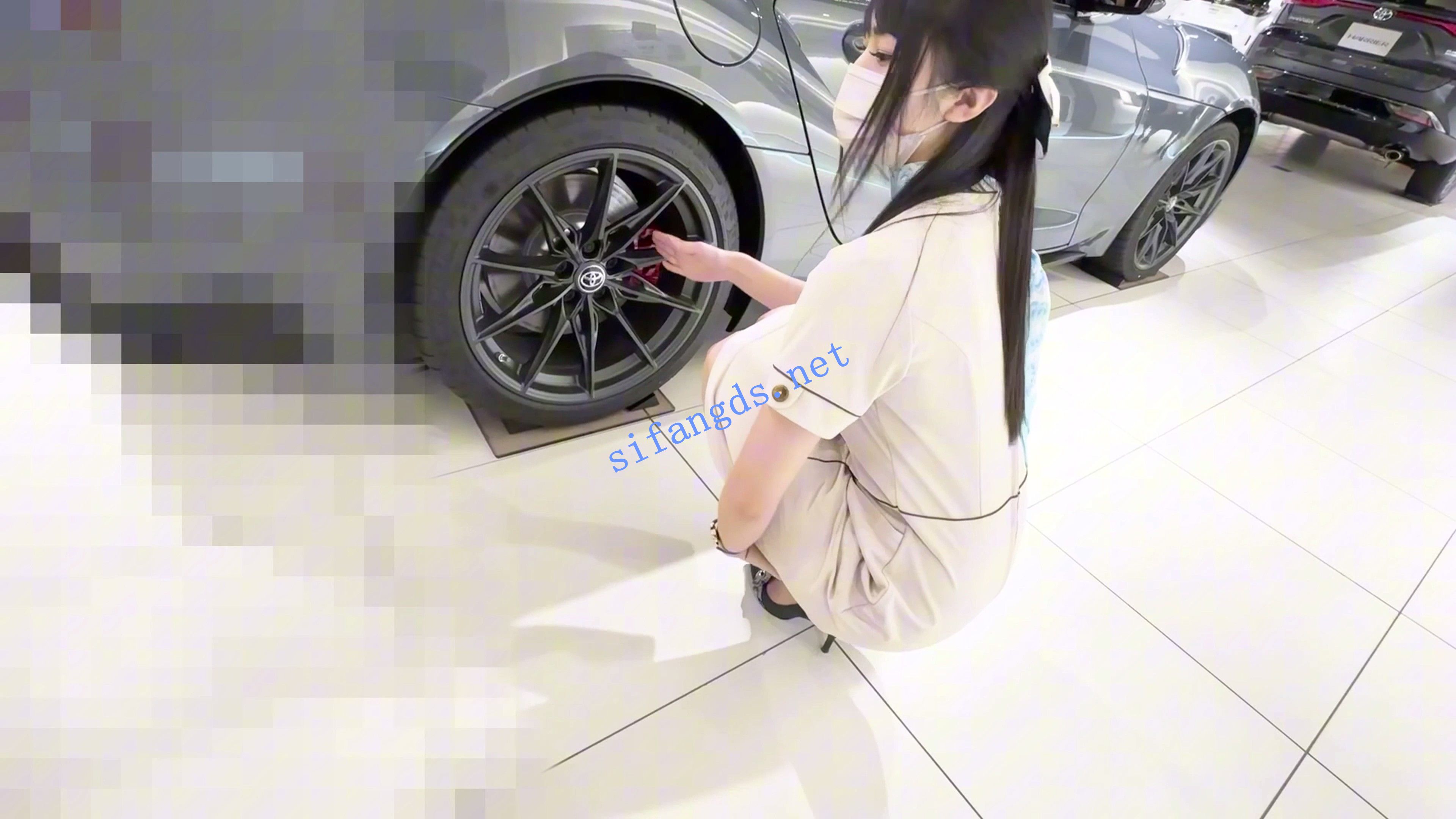 【日产精选】041组团忽悠抄底4S店前台。蕾丝丁字裤+拍胸