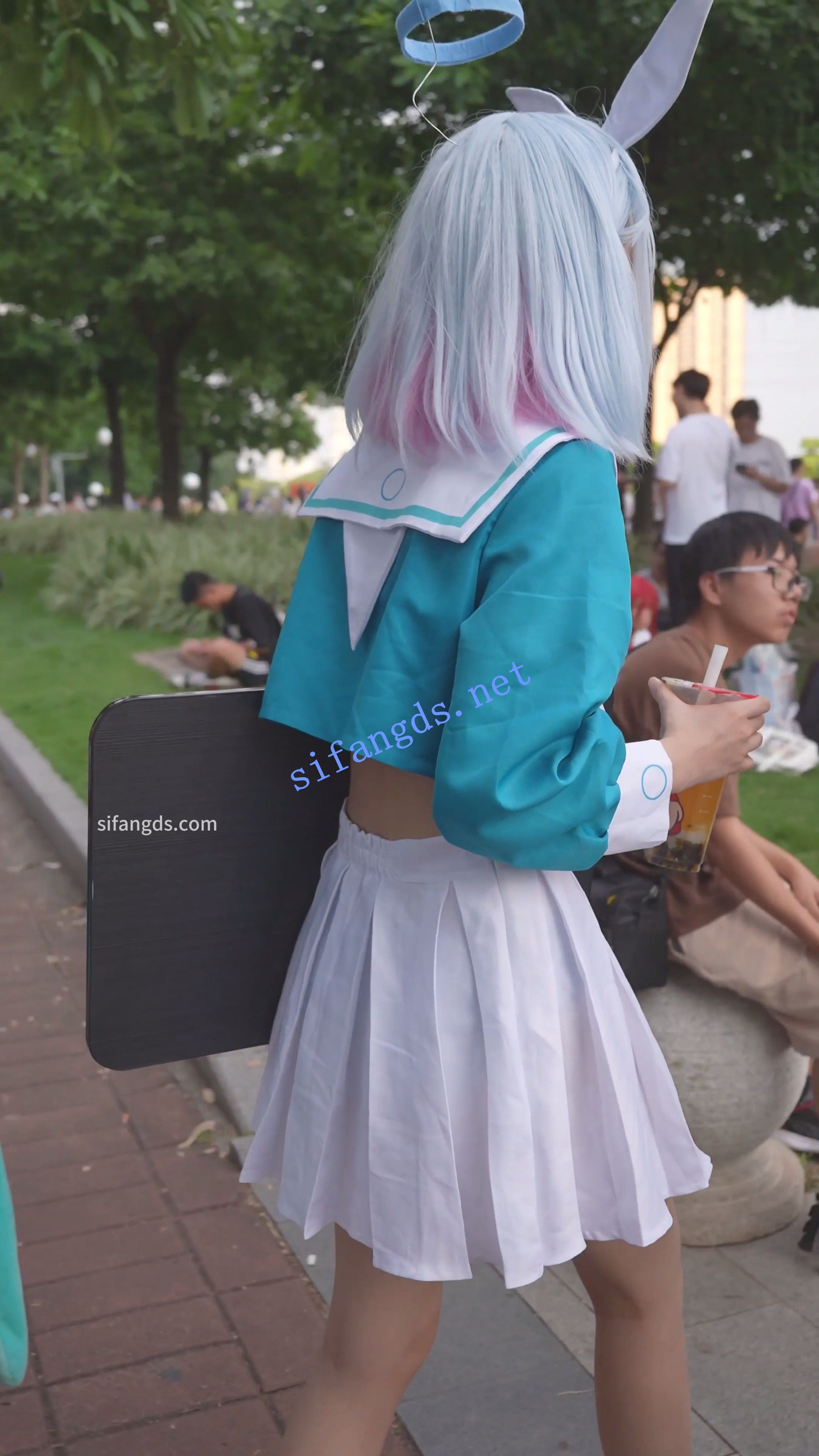 【xxn-314】水手服小姐姐..超薄透视白裙..扶梯大幅岔开腿-福利岛