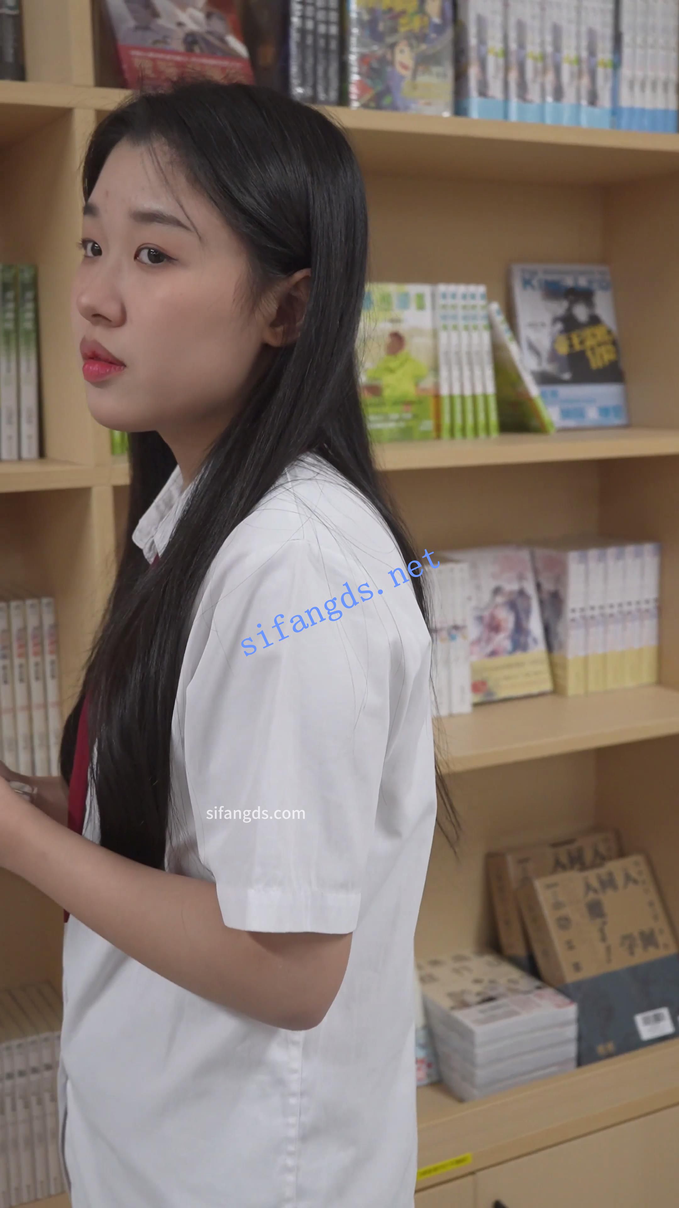 (BC-AA-449)制服jk小姐姐逛商场..日系浅黄内贴脸拍