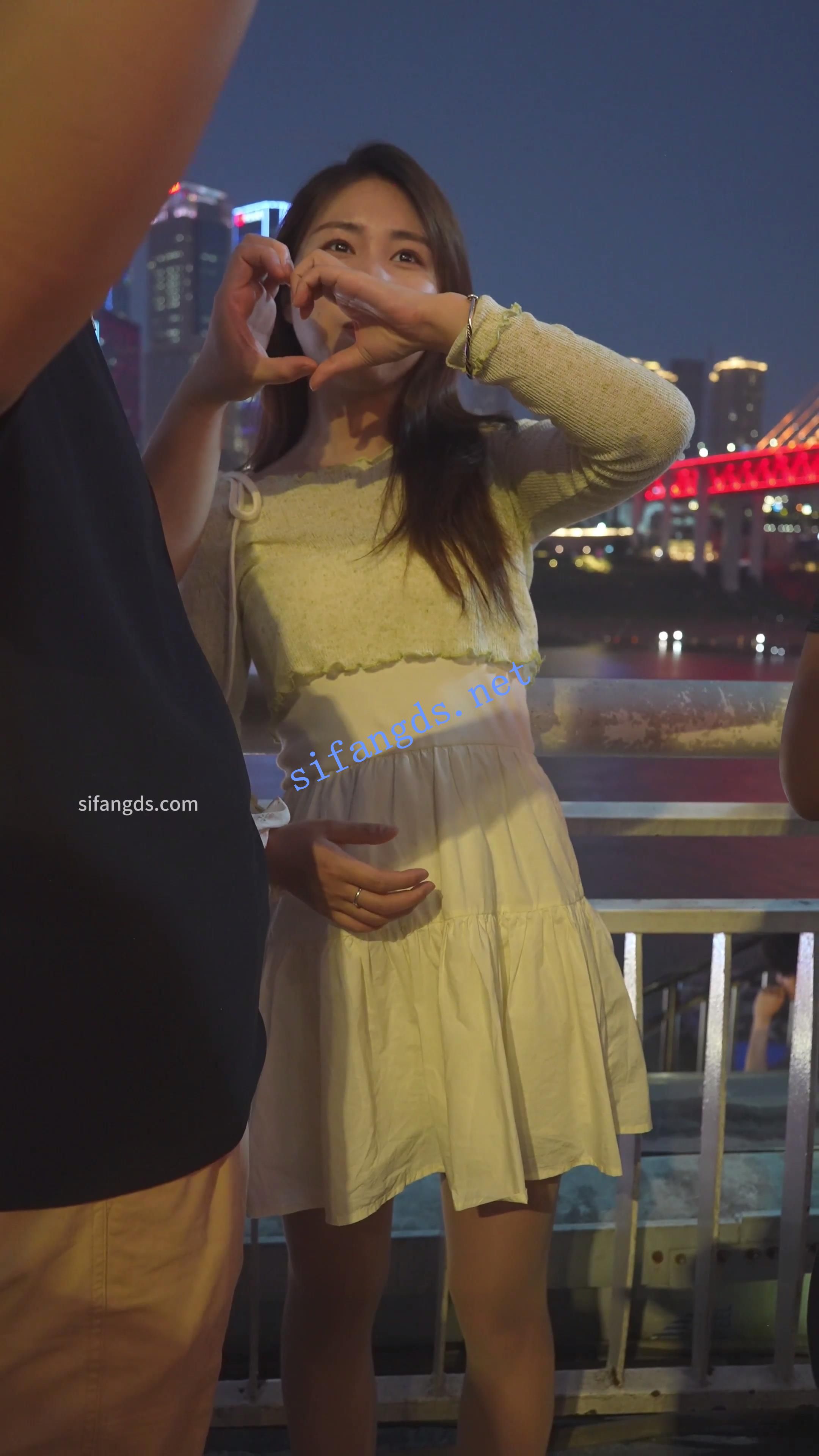 (BC-AA-458)白裙美女打卡拍照..超薄肉色丝袜配无痕内