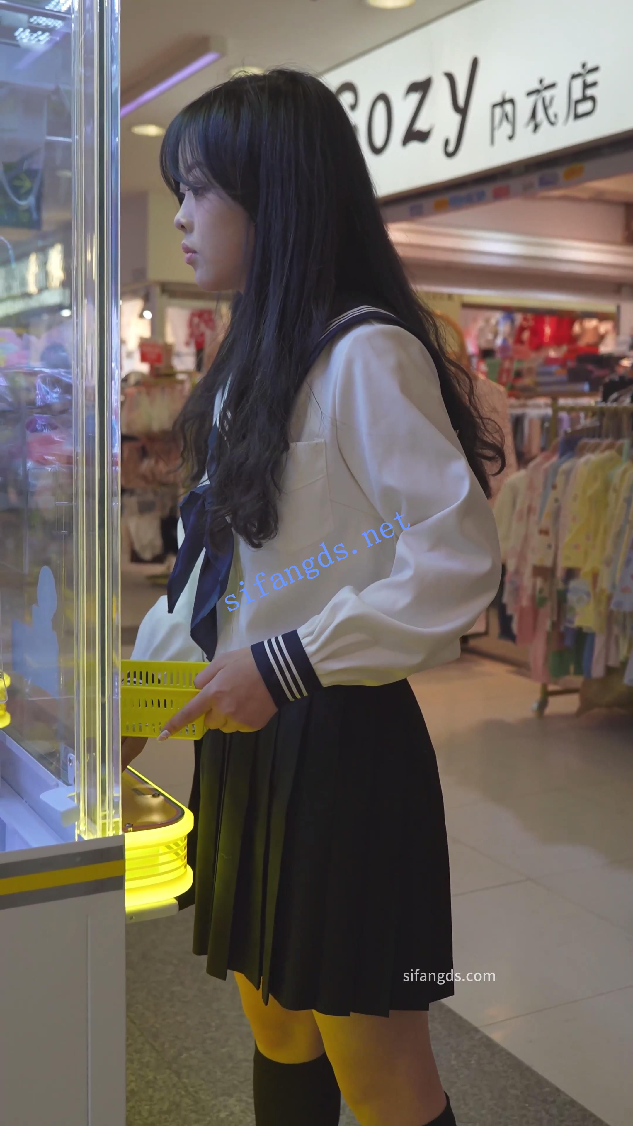 (BC-AA-487)制服jk小姐姐逛街夹娃娃..低角度透心凉CD粉内