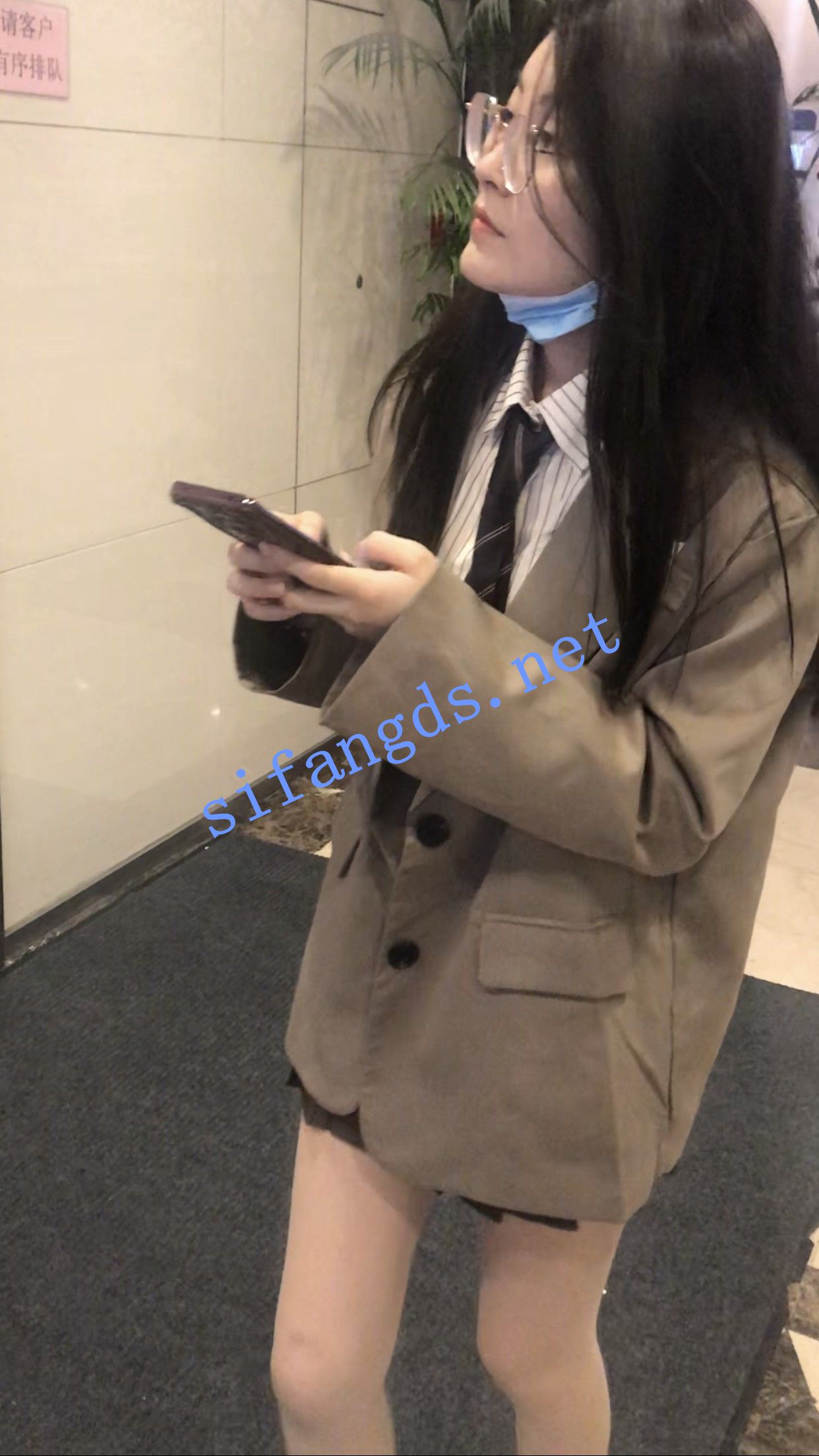 【TKCD】185.开闪光抄底眼镜肉丝JK小姐姐