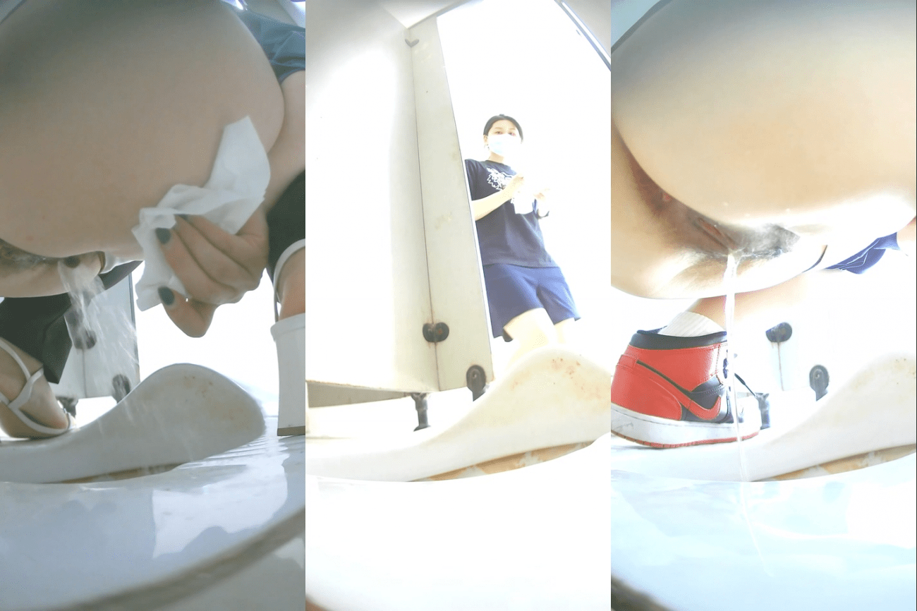 《极品CP☀️魔手外购》正版2K近景热闹商场女厕刁钻位置偸拍超多小姐姐方便，能看脸又能看私处，浓浓分泌物挂逼上不掉