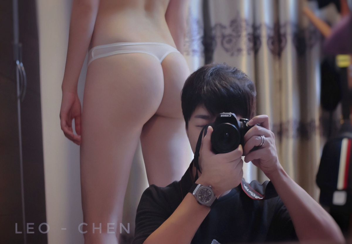 《绝版✌重磅✌炸弹》被封已退圈!推特几十万粉摄影大咖Leo绝顶啪啪篇,各种露脸美模小姐姐极限露出调教完被肏的样子-福利岛