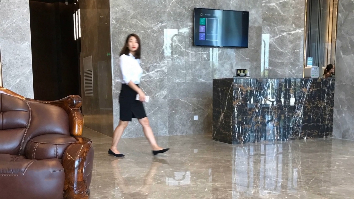 【精品厕拍②】,拍脸又拍逼,商场女厕高清特写偷拍数位职业性感女性方便,黑丝肉丝高跟大黑逼(8V)-好赞福利