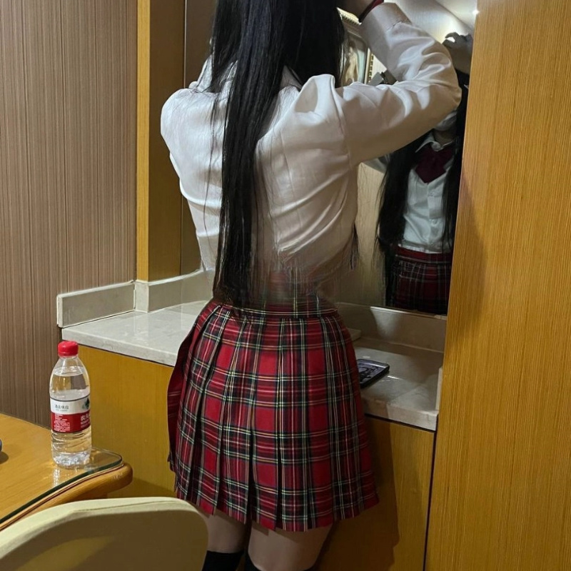 【重磅】大神 江南第一深情回归【元歌的恋爱日记】4月最新