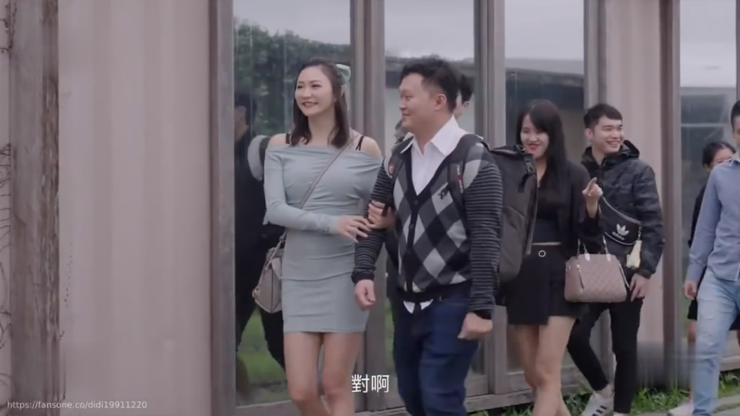 FansOne天堂鸟先生❤️郊游偷情老铁的明星颜值极品气质女友操得她表情销魂呻吟刺激