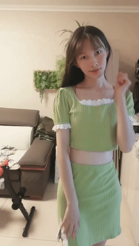 ❤️极品反差婊❤️长白山职业技术学院大四学姐汪修颖爱好自拍，自拍、自慰、裸舞，看似文质雅实则骚妹