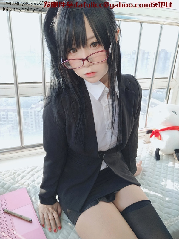 萌妹子Coser摇摇乐yoyo – 补习老师 [103P/1V/982MB]