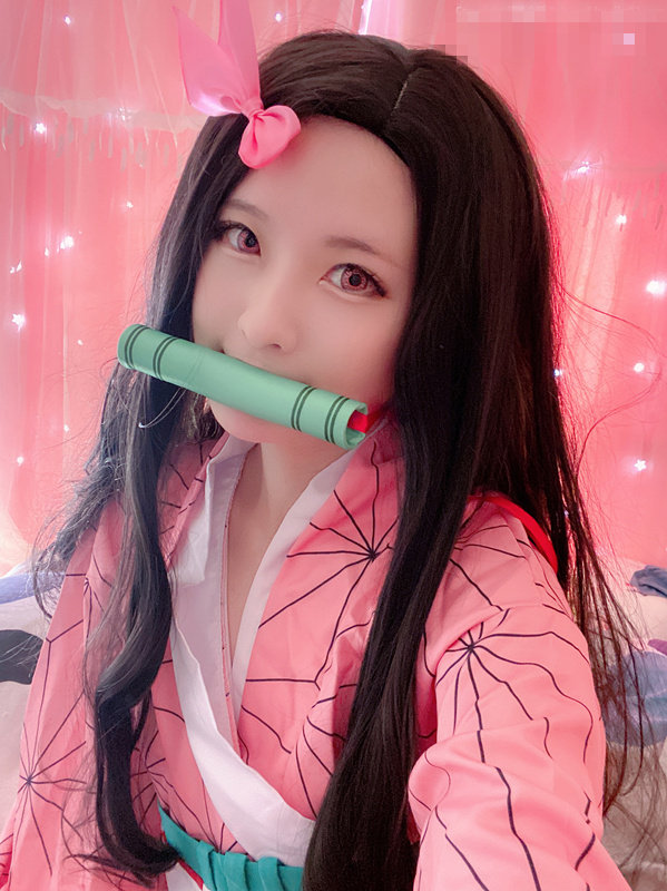 ~呆呆– 灶门祢豆子 [32P+2V]