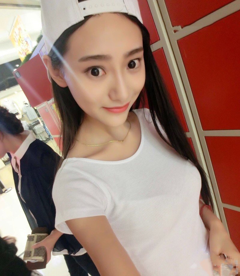 【稀有】艺术音乐学院高颜值女神王XX逆天大长腿挺拔双乳
