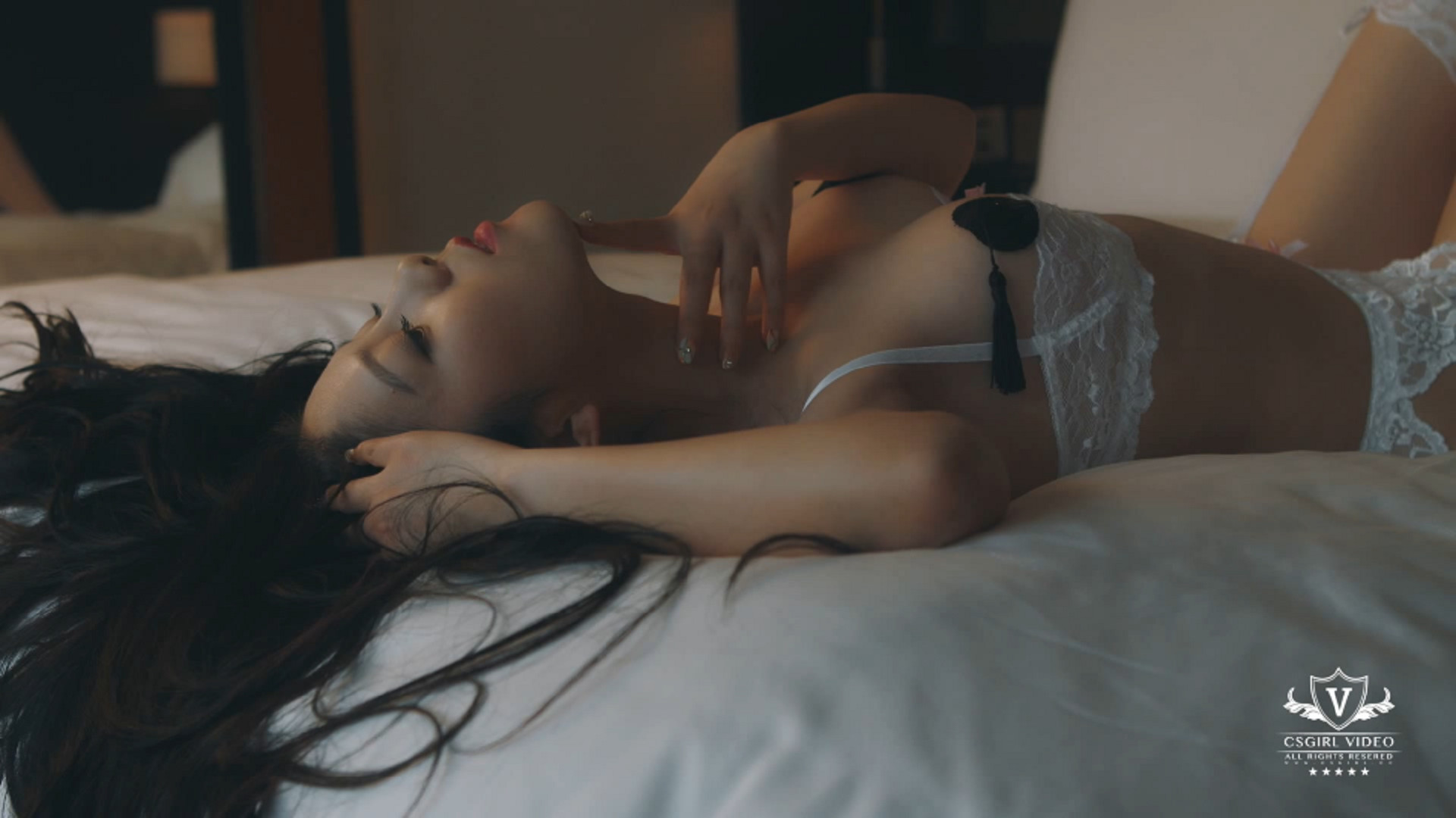 CSgirl(纯涩)劲爆网红写真视频资源摄影师王涛全套 –XXX#048(1V)-福利花园