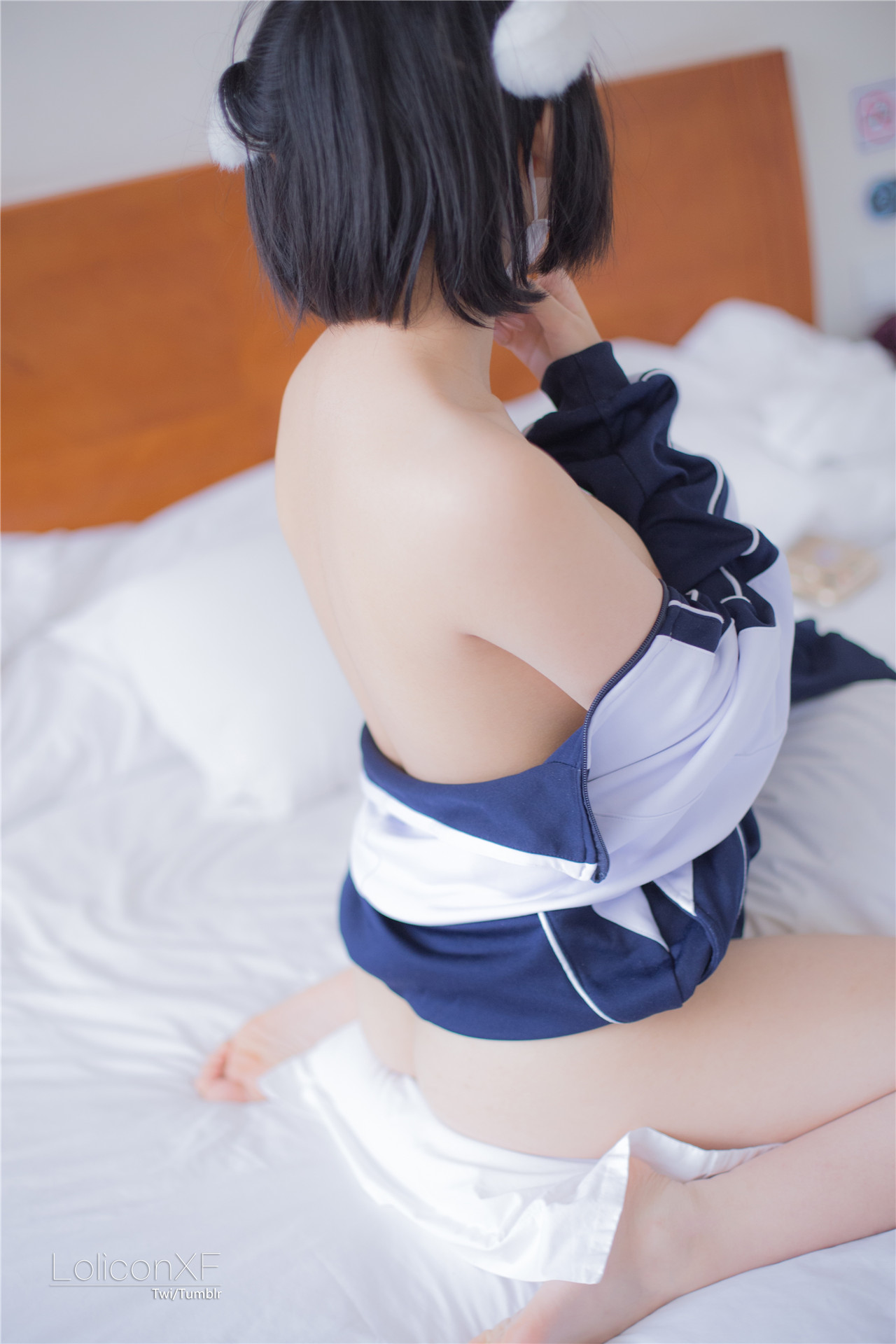 微博萌妹子福利姬@悠宝之深圳校服 图包视频-撸先生