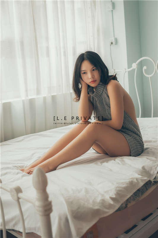 新晋色影师『LESHU』首发新作-丰满留学美少女 高清1080P原版无水印[40P/1V/380MB]