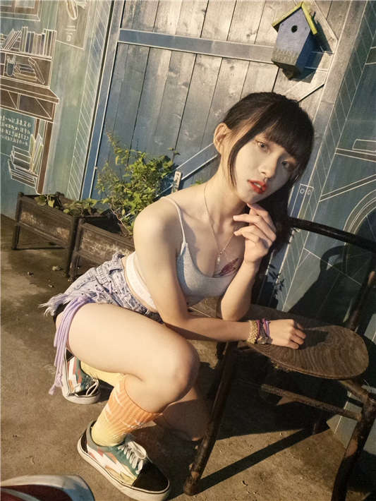 网络收集高职抖音妹套图视频自拍[15P/1V/572MB]