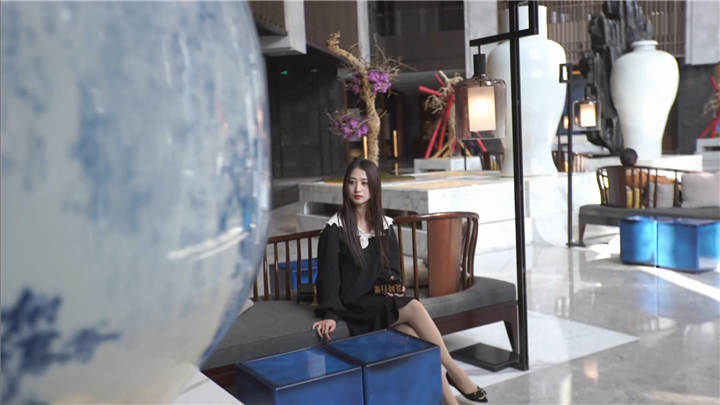 最新众筹G哥白金版大尺度视频酒店约拍抖阴气质女神1080P高清原版[1V/703MB]