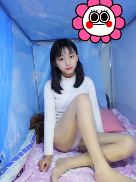 可爱清纯系福利姬@蓓蓓图片包之si袜福利资源2部