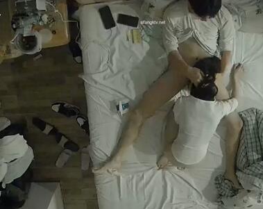 ❤️大学生情侣开房数完钞票给女友舔啪啪