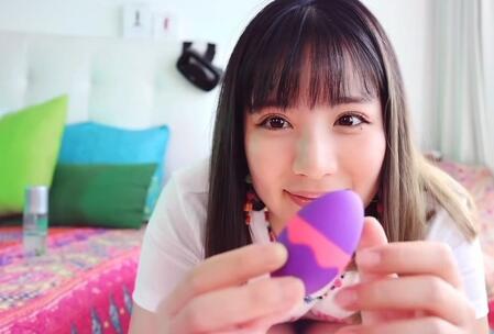 《顶级震撼㊙️泄密》最新1月万狼求档OnlyFans网红反差婊留学生美眉【香蕉妹】私拍~自慰与洋男友各种场景装束啪啪极品炮架