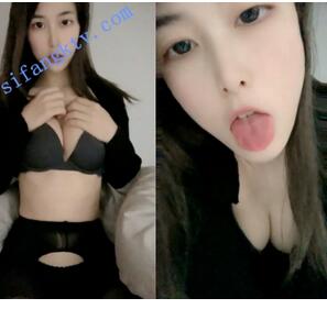 某大学校花晚上在寝室自慰秀！【多肉葡萄】身材超级好