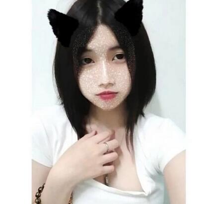 Facebook混血巨乳妹