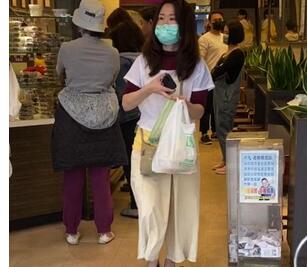 ⭐TW优品老麥系列⭐某小吃店蹲拍,漏鲍露脸,声音清晰 15V