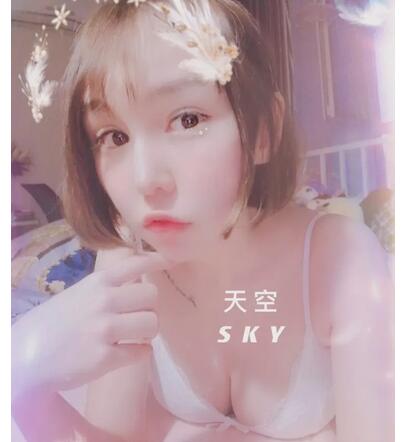 天空SKY每個都很極品，啪啪口暴顏射，處女變淫娃~52V