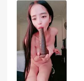 【爱心小草莓】无敌性感超大JB猛插魔鬼身材撸管神片