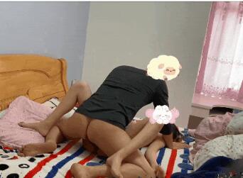新作-伟哥作用下首次让女儿得到性高潮 偷偷中出嫩穴