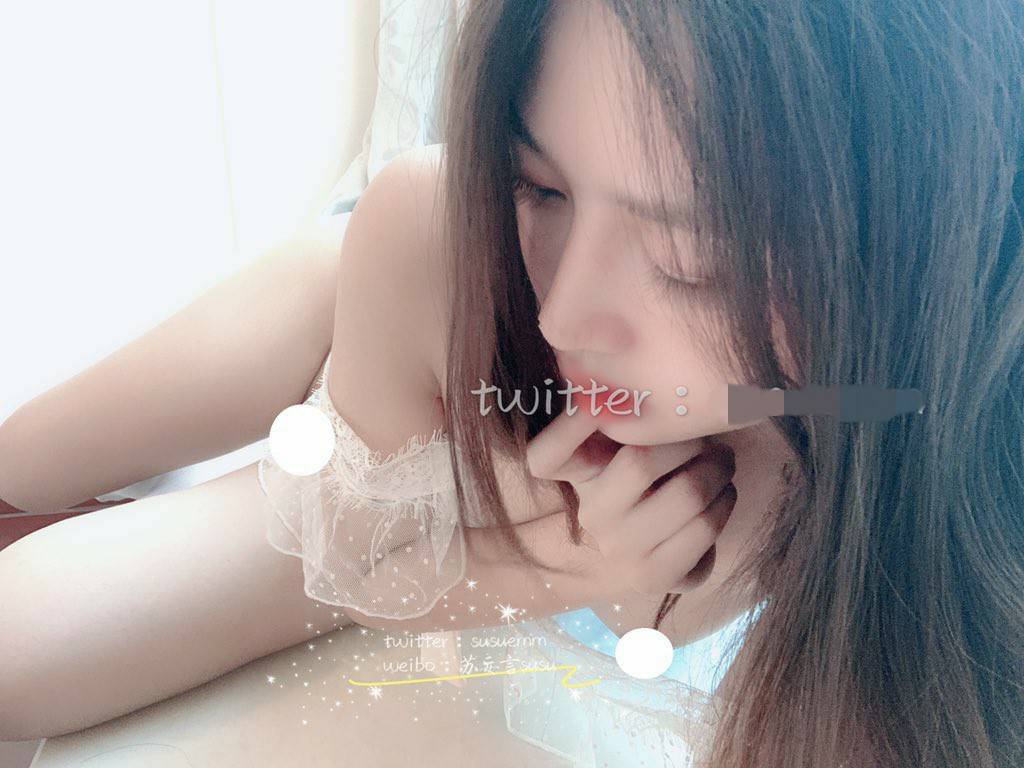 苏苏超甜吖（苏妄言）-日常自拍
