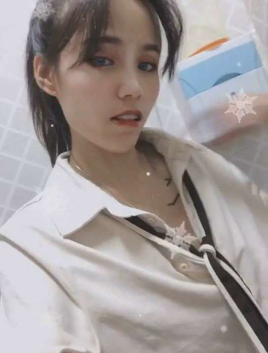 极品土家族美女贝壳宝贝定制视频 [4V+84MB]